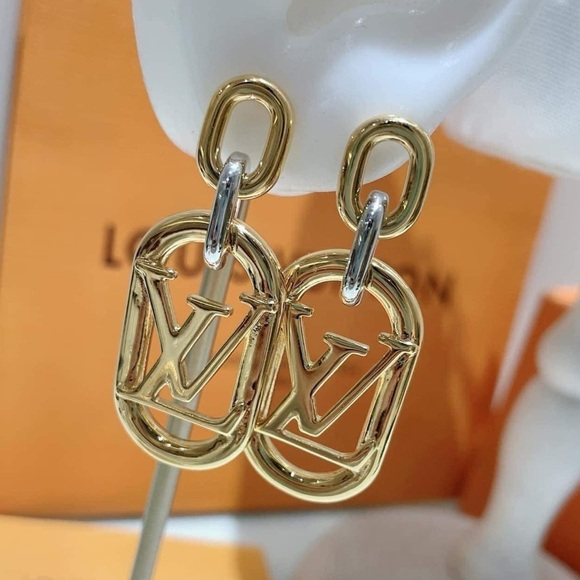 🔥FREE SHIPPING FASHION JEWELRY 🔥 - Picture 1 of 5